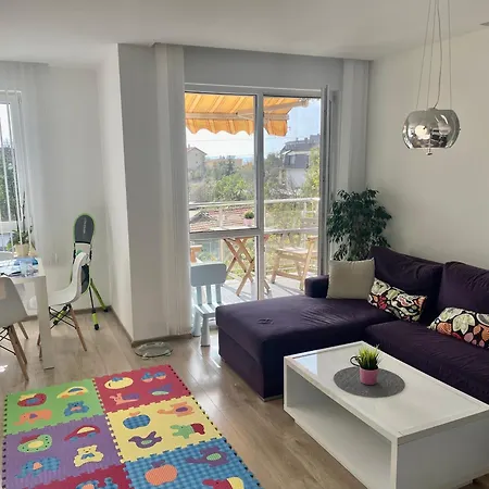 Briz Apartment; 2 Bdr; 6 Guests; Private Parking * Βάρνα