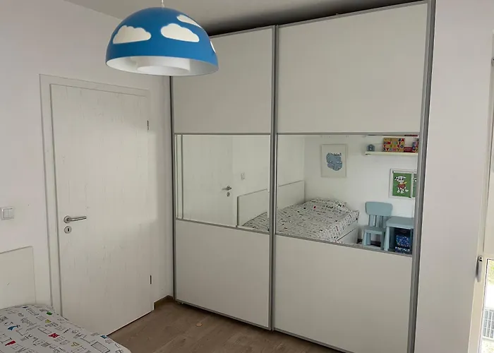 Briz Apartment; 2 Bdr; 6 Guests; Private Parking Апартаменты Варна