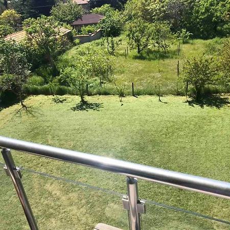 Briz Apartment; 2 Bdr; 6 Guests; Private Parking Appartement *