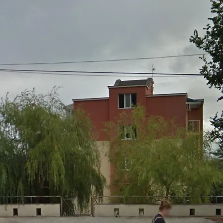 Briz Apartment; 2 Bdr; 6 Guests; Private Parking *